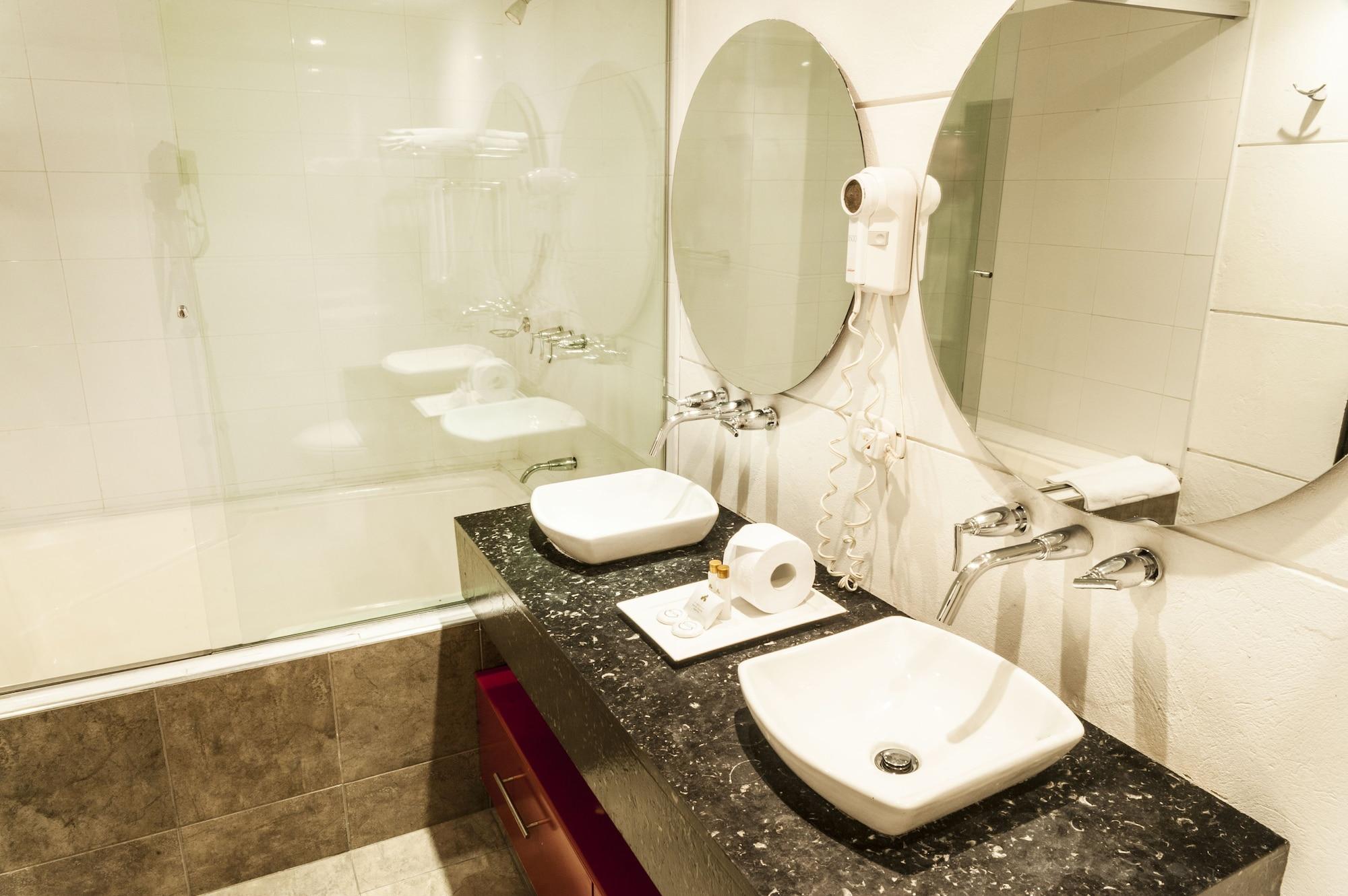 Hotel Bogota Virrey Extérieur photo
