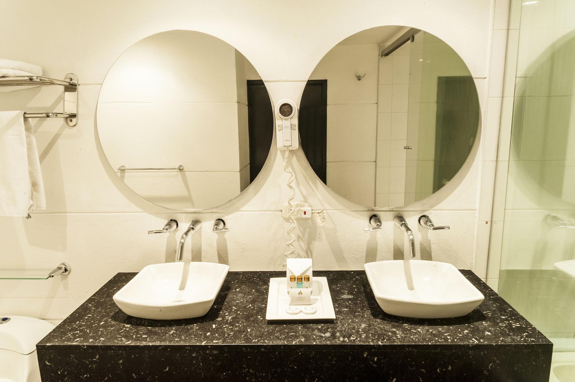 Hotel Bogota Virrey Extérieur photo