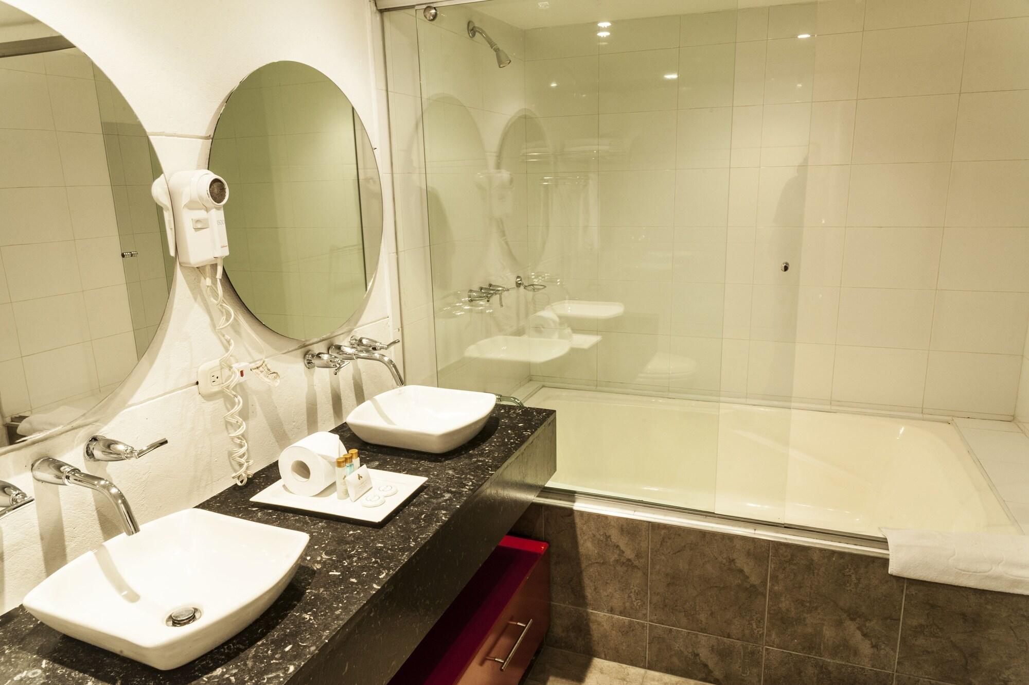 Hotel Bogota Virrey Extérieur photo