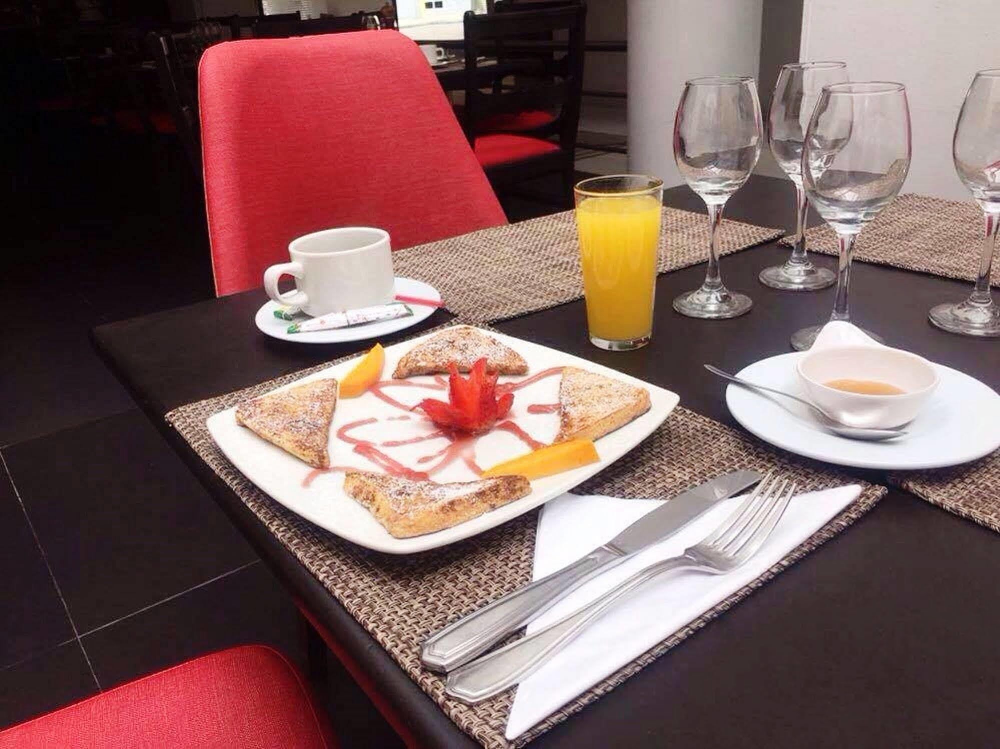 Hotel Bogota Virrey Extérieur photo