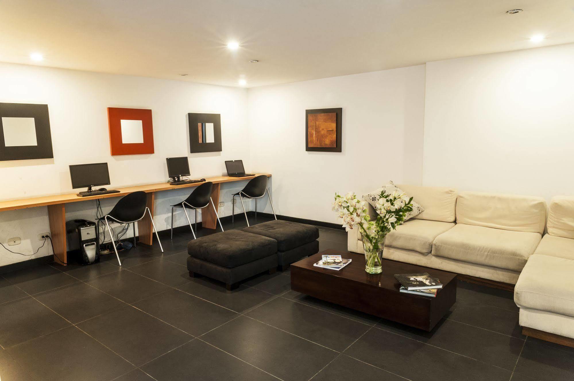 Hotel Bogota Virrey Extérieur photo